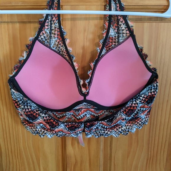 VS PINK halter bralette - Picture 2 of 3